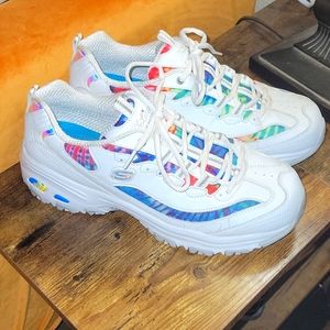 Skechers D'Lites, tie-dye style